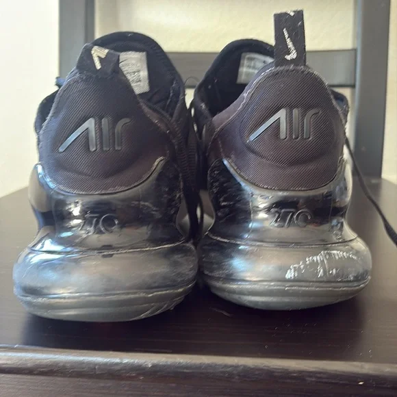 Nike Air 270 Black and White Sneakers mens 12 - Picture 4 of 7